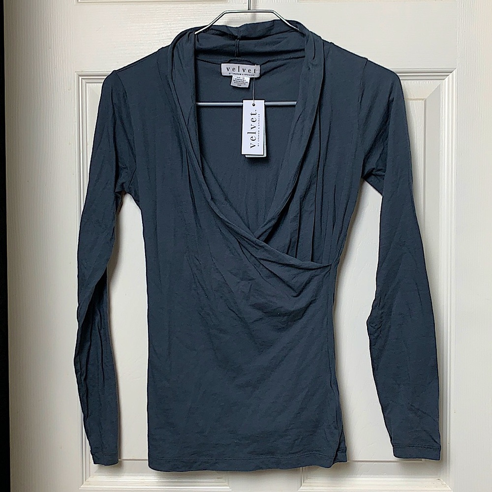Velvet by Graham & Spencer Dark Gray Top